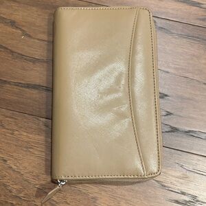 filoFAX saffiano compact organizer (zippered)